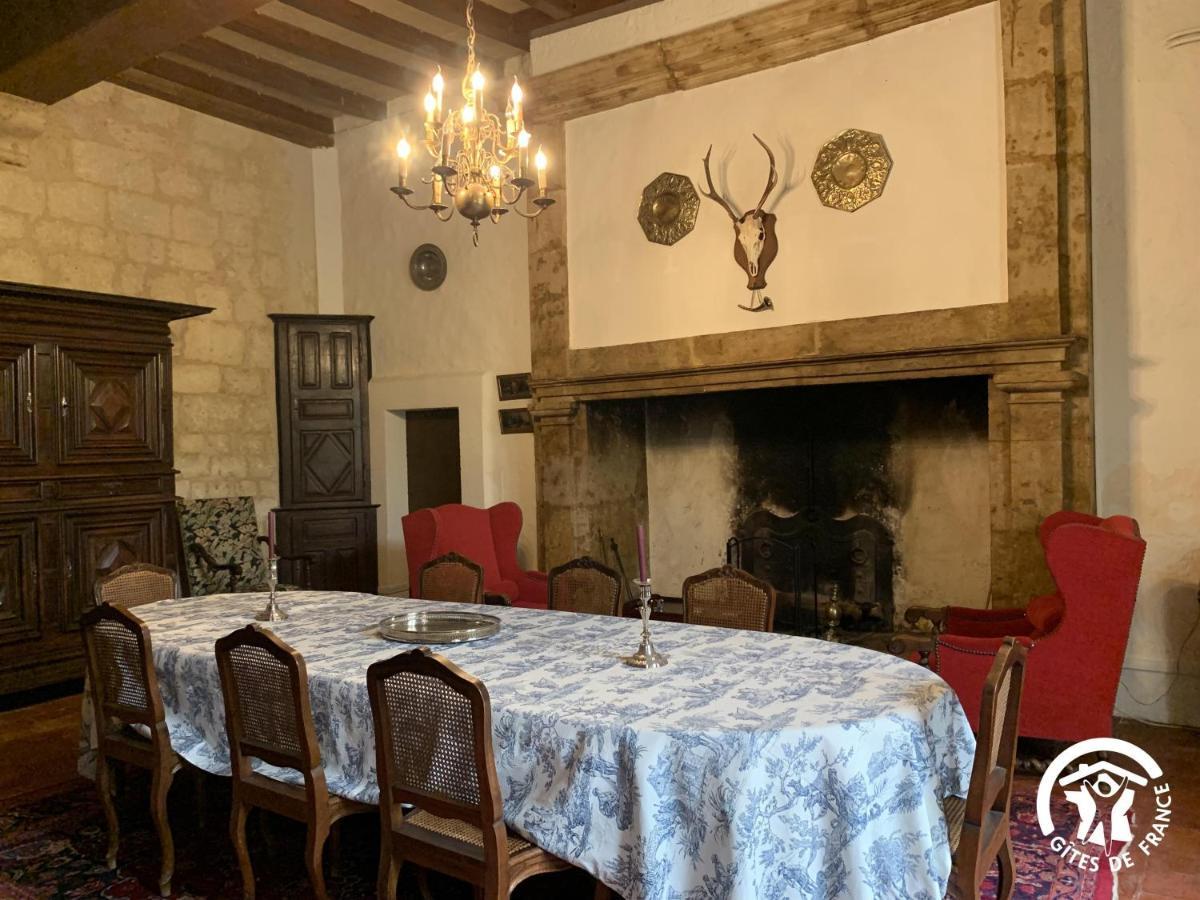 Chateau De Gardes Acomodação com café da manhã Castin Exterior foto